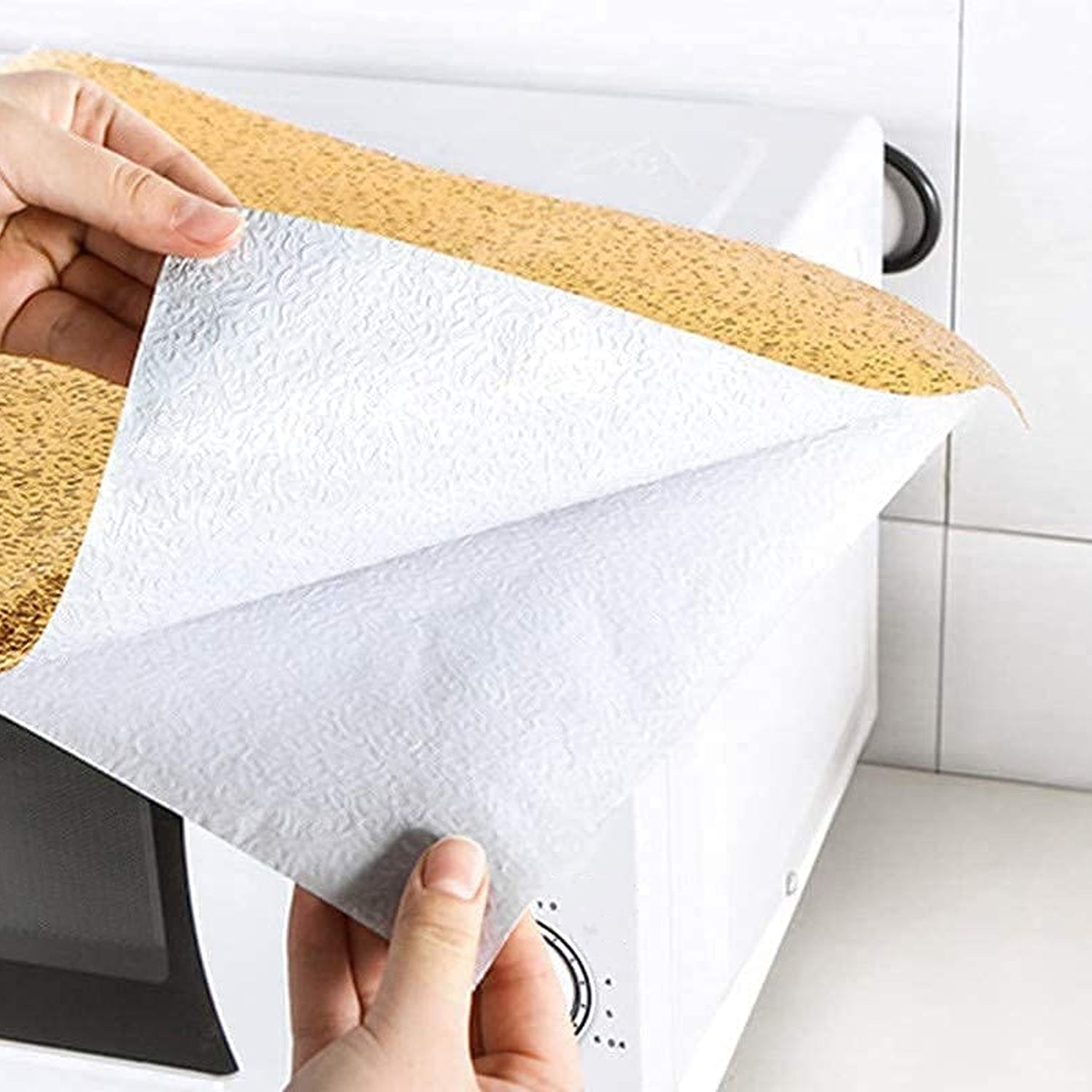 04_32c640a5-5e03-4bb1-acfd-5147df27d576_1500x1500.jpg Oil-Proof Waterproof Self-Adhesive Aluminum Foil Wallpaper (60cm 2m, Gold, Roll) - Image 1