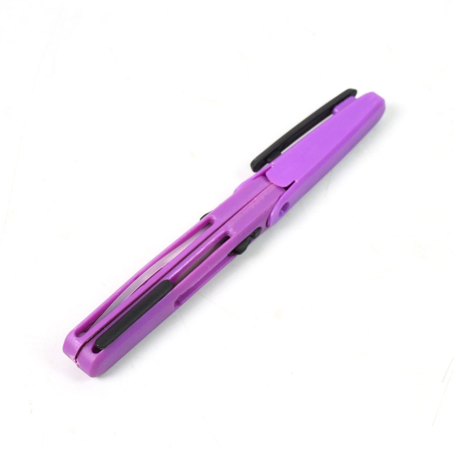 05_af45bf43-4f8e-46b8-a963-8235ec3f3c6f_1500x1500.jpg Pen-Style Compact Scissors, Portable Travel Scissors in Pen Format Handy Safe for On-the-Go Use (1 Pc) - Image 1